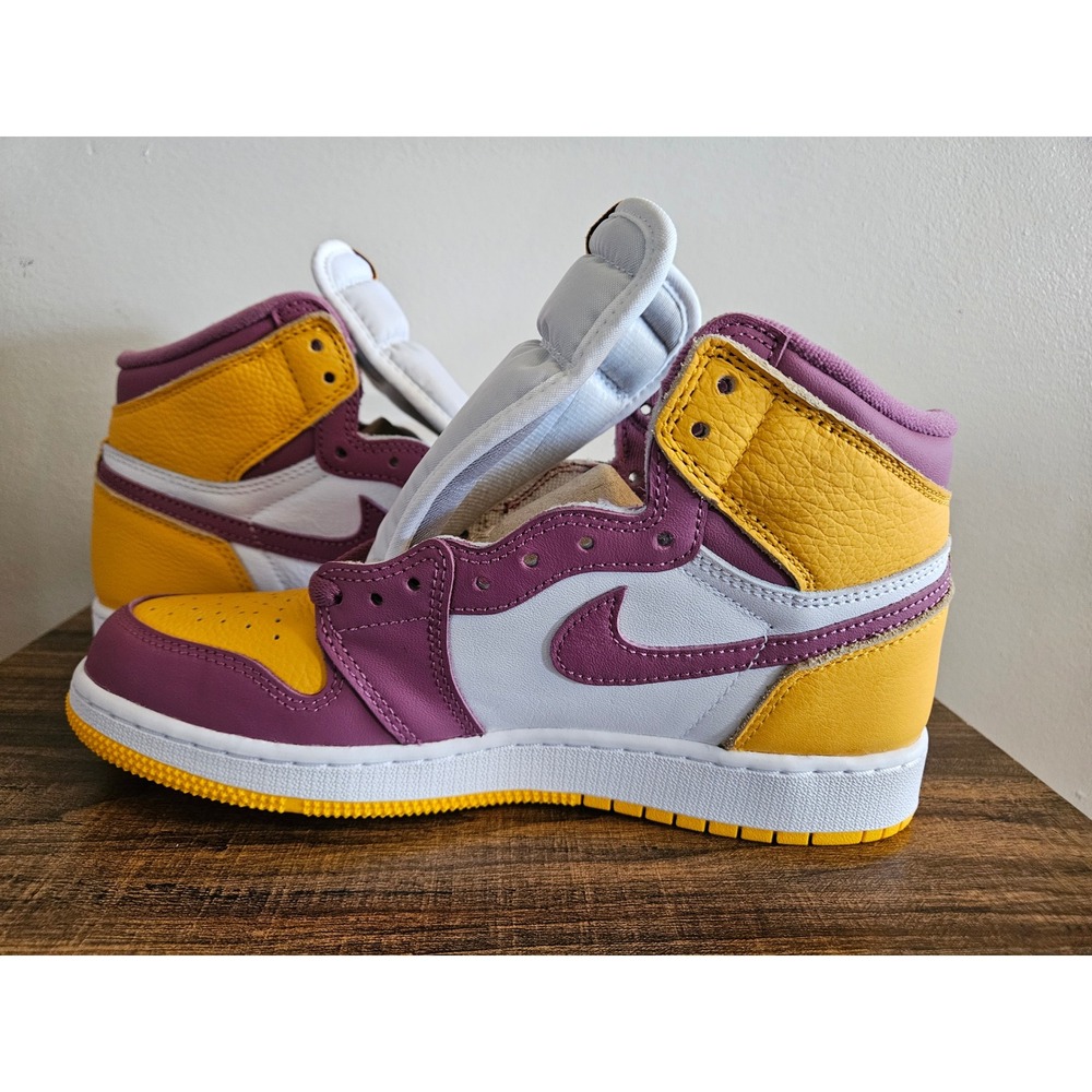 Nike Air Jordan 1 Retro High OG Brotherhood 575441-706 GS Size 7/ Womens 8.5 - Picture 7 of 11